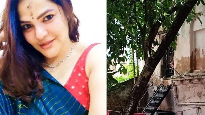 অর্পিতা মুখোপাধ্যায়ের মা থাকেন বেলঘরিয়ার পৈতৃক বাড়িতে।