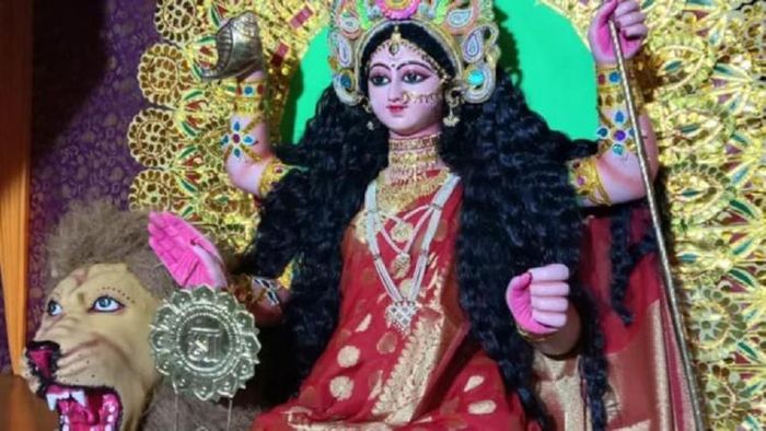 যে কোনও বিপদ থেকে রক্ষা করেন দেবী বিপত্তারিণী