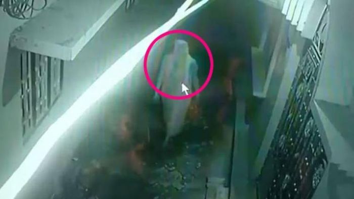 এই সেই চোর