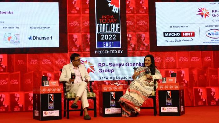 ইন্ডিয়া টু'ডের মঞ্চে তৃণমূল সাংসদ মহুয়া মৈত্র