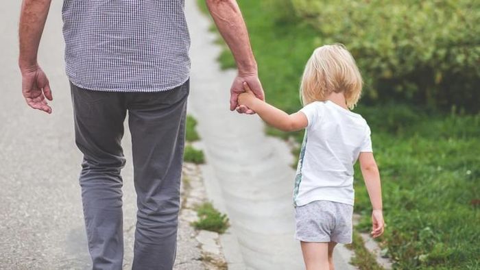 লাকি কন্যাসন্তান।