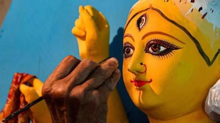 মহালয়ার দিন পিতৃপক্ষের অবসান হয়ে, মাতৃপক্ষ সূচনা হয়