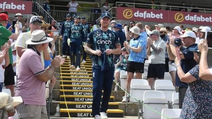 শেষ একদিনের ম্যাচ খেলতে নামছেন স্টোকস