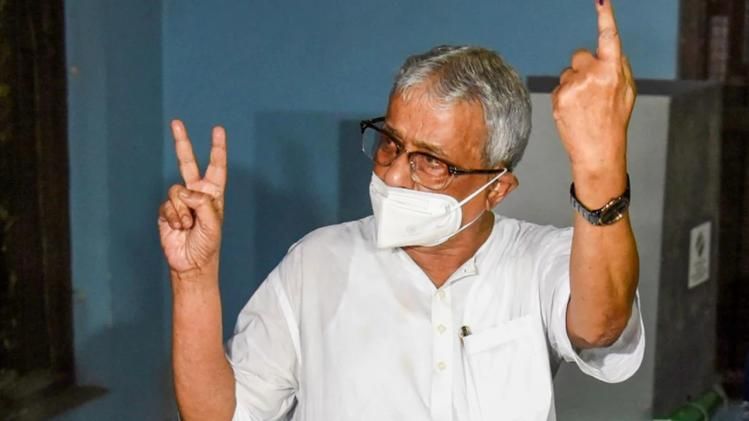 'দ্রৌপদী ও ধনখড় সেরা, তবে দলের নির্দেশেই ভোট দিয়েছি', কৌশলী শিশির!  