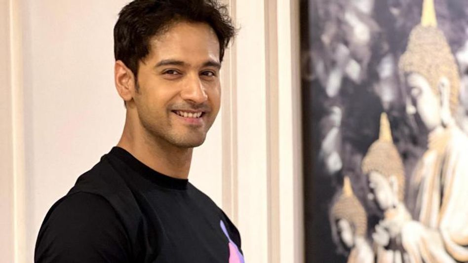 বলিউডে পা যশের! কোন বি-টাউন নায়িকার সঙ্গে রোম্যান্স করবেন অভিনেতা?    বলিউডে পা যশের! কোন বি-টাউন নায়িকার সঙ্গে রোম্যান্স করবেন অভিনেতা?