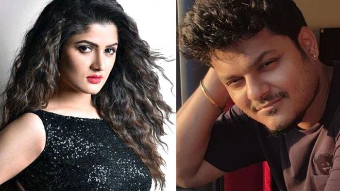 অভিরূপ ও শ্রাবন্তী।