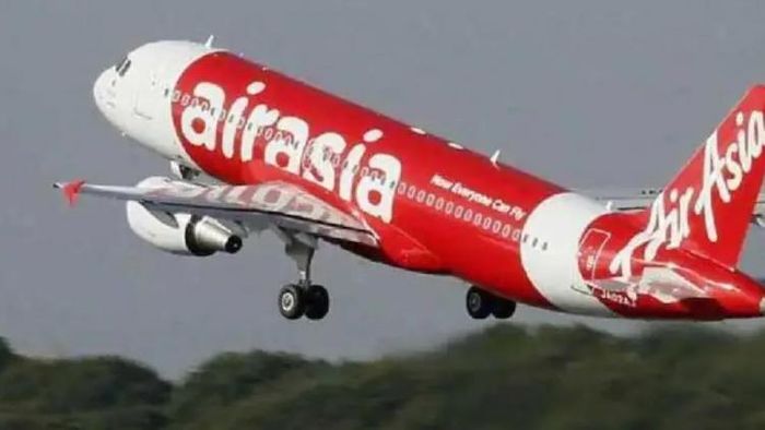 এটা ভারতের স্বাধীনতার ৭৫ বছর উপলক্ষে এয়ার এশিয়ার বিশেষ অফার।