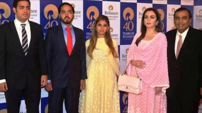 অম্বানি পরিবার।