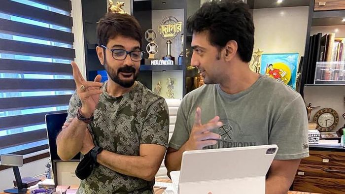 প্রসেনজিৎ চট্টোপাধ্যায় ও দেব (ছবি: ফেসবুক)