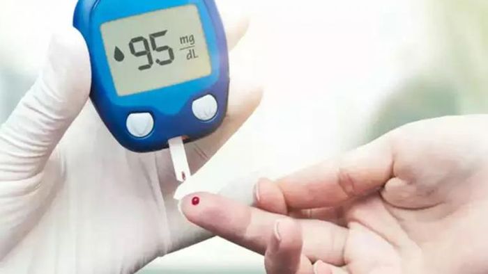 ডায়াবেটিস নিয়ন্ত্রণ।