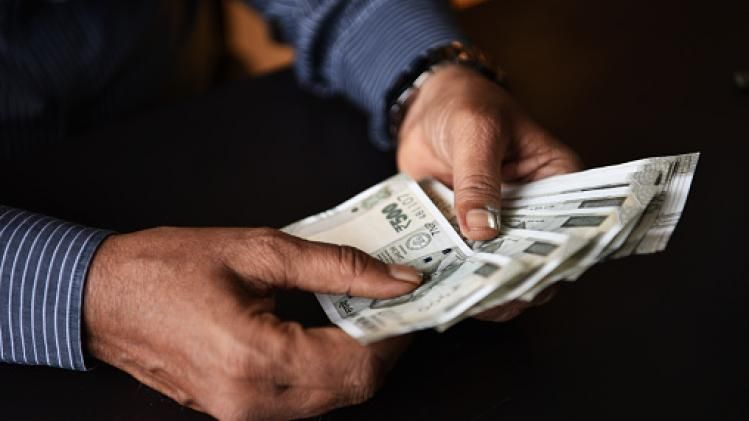  করদাতারা অটল পেনশন যোজনায় লগ্নি করতে পারবেন না, বড় সিদ্ধান্ত কেন্দ্রের