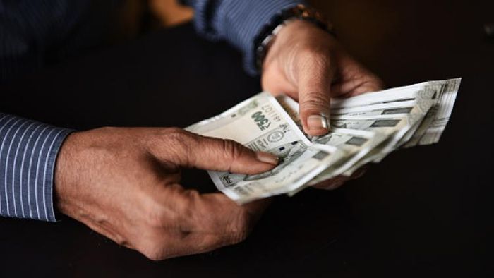 সরকারি কর্মচারীরা ১৮ মাসের বকেয়া ডিএ কত পাচ্ছেন?