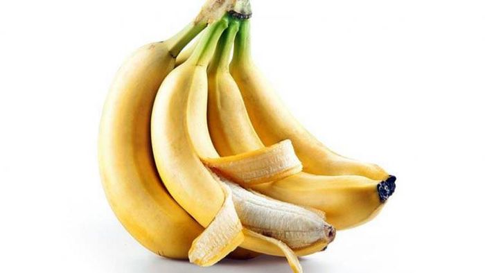 কলার খোসার রয়েছে নানা উপকারিতা