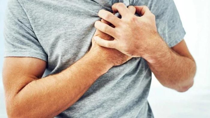 বুক ধড়ফড় করলে কী করবেন?