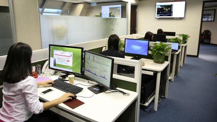 দুই জায়গায় কাজের সুযো দিল Swiggy।