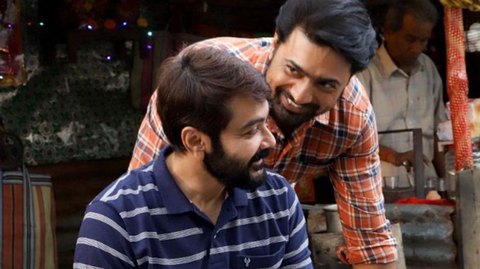 জীবন- মৃত্যুর গল্প নিয়ে পুজোয় বড় পর্দায় আসছে 'কাছের মানুষ'!   জীবন- মৃত্যুর গল্প নিয়ে পুজোয় বড় পর্দায় আসছে 'কাছের মানুষ'!