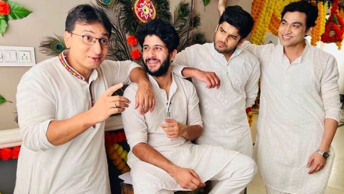 অভিনেতা সৌরভ চক্রবর্তী, আদৃত রায়, উদয় প্রতাপ সিং ও ফাহিম মির্জা (বাম দিক থেকে)