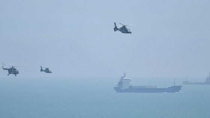 তাইওয়ানের কান ঘেঁষে মিসাইল স্ট্রাইক শুরু চিনের