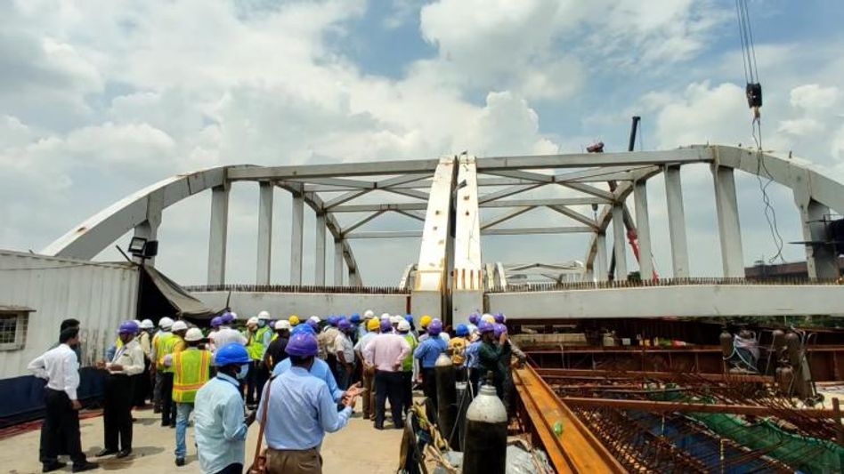 সেপ্টেম্বরেই খুলছে টালা ব্রিজ, উদ্বোধন করতে পারেন মমতা সেপ্টেম্বরেই খুলছে টালা ব্রিজ, উদ্বোধন করতে পারেন মমতা