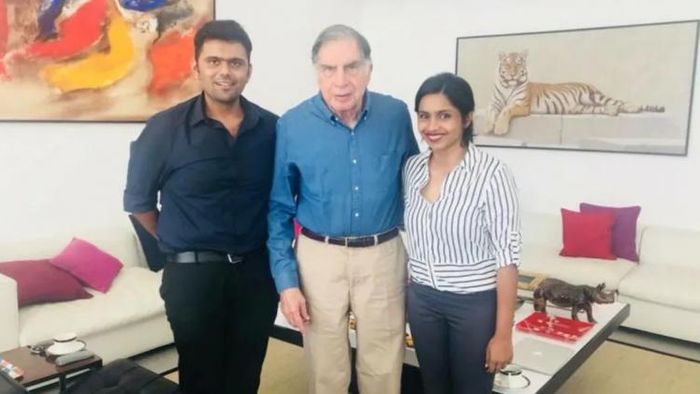 চেতন ও অদিতির সঙ্গে রতন টাটা।
