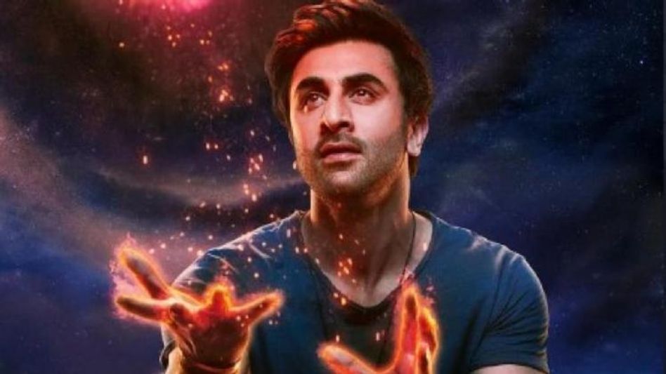 ভিস্যুয়াল এফেক্টে ছক্কা হাঁকিয়েও, কনটেন্টে কিছুটা পিছিয়ে 'ব্রহ্মাস্ত্র' ভিস্যুয়াল এফেক্টে ছক্কা হাঁকিয়েও, কনটেন্টে কিছুটা পিছিয়ে 'ব্রহ্মাস্ত্র'