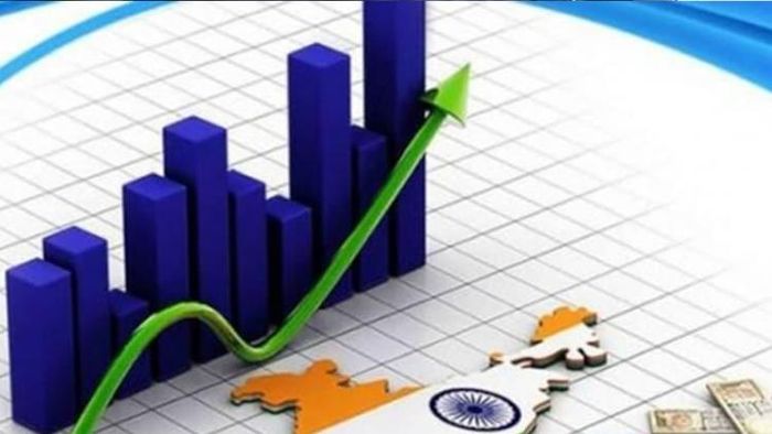 এগিয়ে চলেছে ভারত।