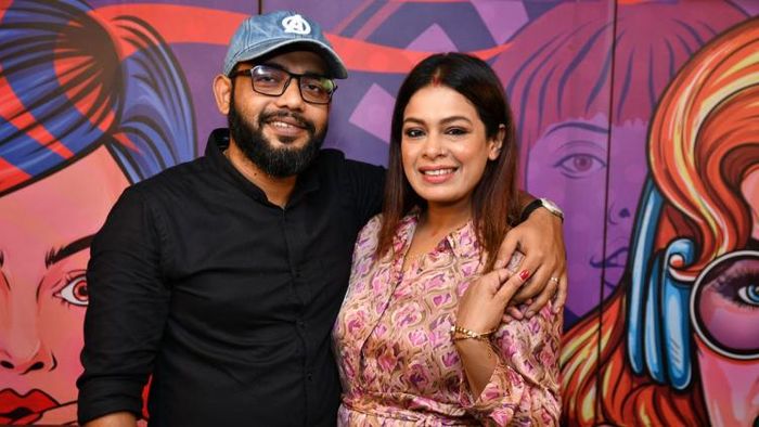 সঙ্গীতশিল্পী ইমন চক্রবর্তী ও নীলাঞ্জন ঘোষ