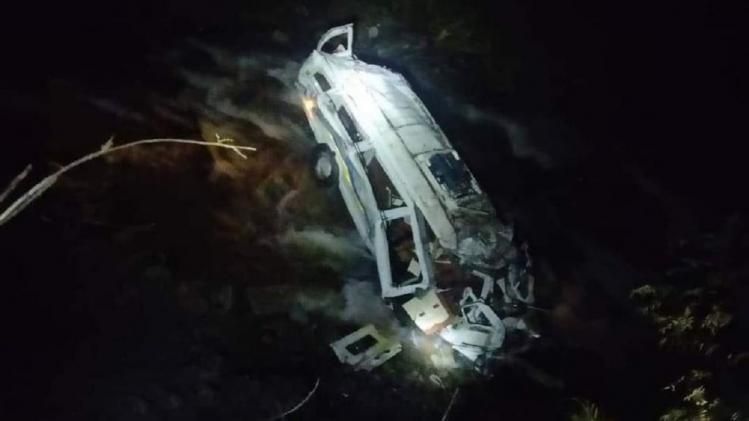 কুলুতে খাদে পড়ল গাড়ি, মৃত ৭-গুরুতর আহত ১০ কুলুতে খাদে পড়ল গাড়ি, মৃত ৭-গুরুতর আহত ১০