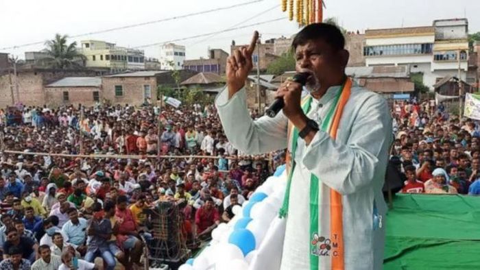 সুপ্রিম কোর্টে রক্ষাকবচ-মেয়াদ বাড়ল মানিকের