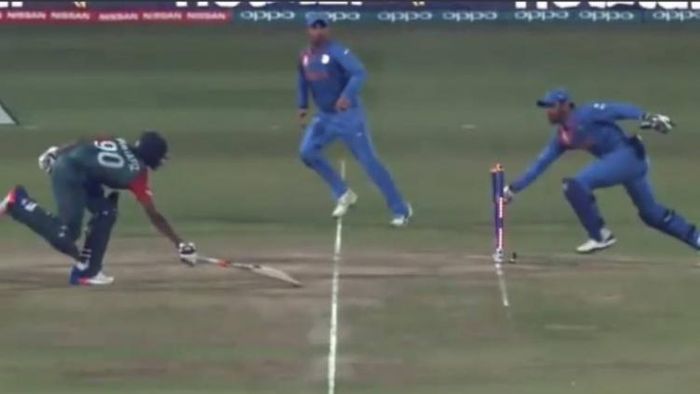 ধোনির সেই স্টাম্পিং