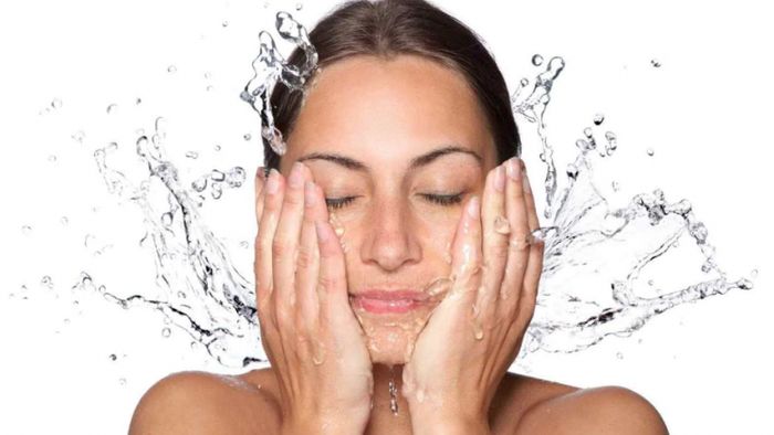 Skin Care Routine: মেকআপ নিয়ে ঘুমনো ত্বকের জন্য সবচেয়ে খারাপ