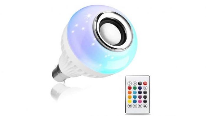 Smart LED Bulb (ছবি সূত্র-অ্যামাজন)