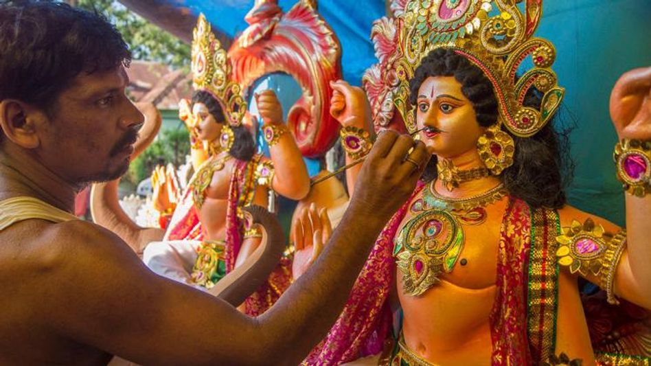 সামনেই বিশ্বকর্মা পুজো! জানুন গুরুত্ব, অমৃত যোগ  ও নির্ঘণ্ট সামনেই বিশ্বকর্মা পুজো! জানুন গুরুত্ব, অমৃত যোগ  ও নির্ঘণ্ট