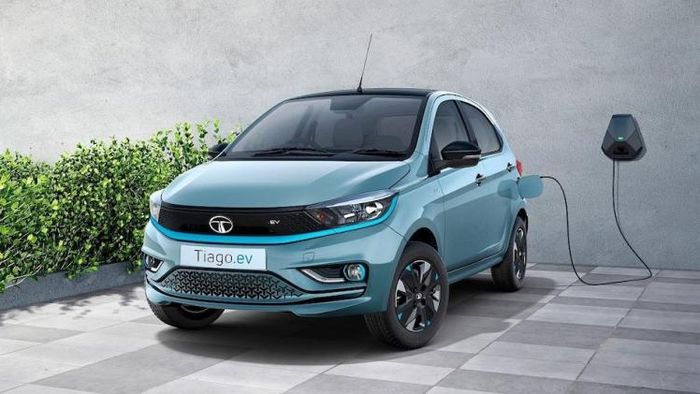 TATA Tiago EV: টাটার ধামাকা অফার