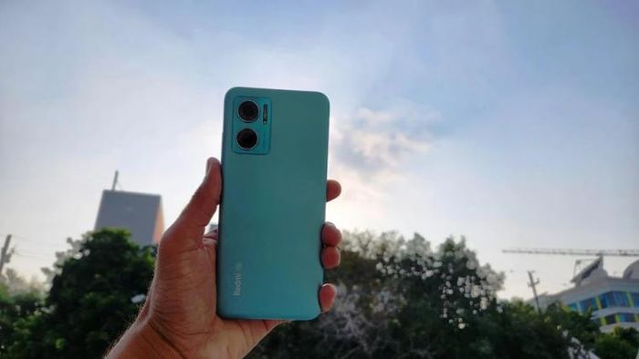 ১৫ হাজারের মধ্যে 5G ফোন