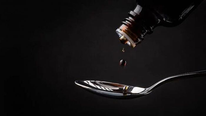 কফ সিরাপ। প্রতীকী ছবি।