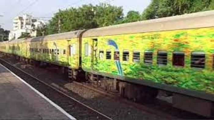 দিল্লি-হাওড়া এক্সপ্রেসে ভয়াবহ ডাকাতি