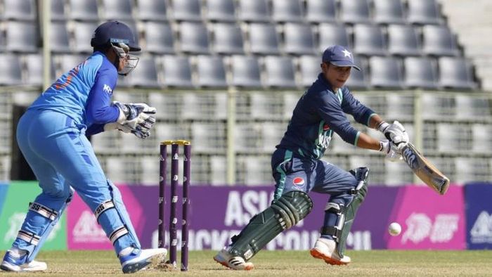 দারুণ পারফর্ম করেন নিধা ধর