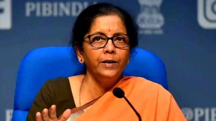 'টাকা দুর্বল হয়নি, ডলারের শক্তি বেড়েছে', ব্যাখ্যা নির্মলার