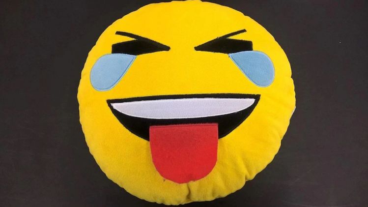 প্রেমিকাকে বিউটি টিপস দিল প্রেমিক, তারপর জুটল  বেধড়ক মারধর!