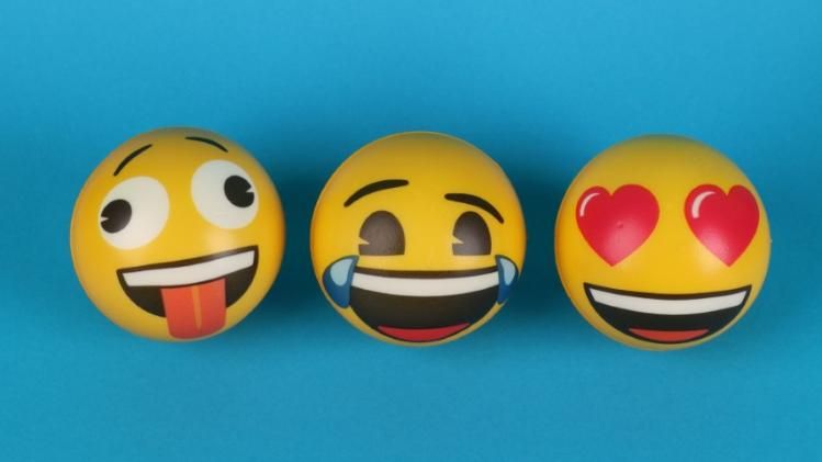 প্রেমিককে ১৩ তলা থেকে লাফাতে বলল প্রেমিকা! কারণ না জানলে কিন্তু বড় মিস