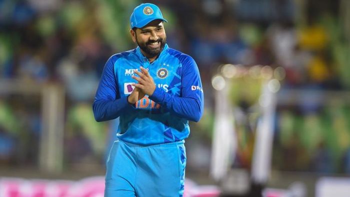 রোহিত শর্মার ডিআরএস নিয়ে হইচই