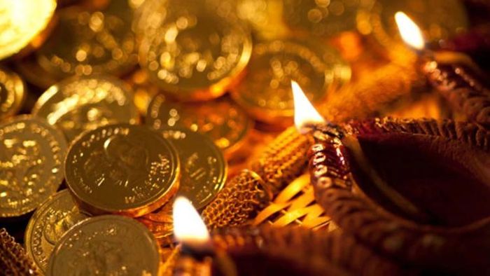 ধনতেরাসে সোনা-রুপোর বিকল্প ঘরে আনুন