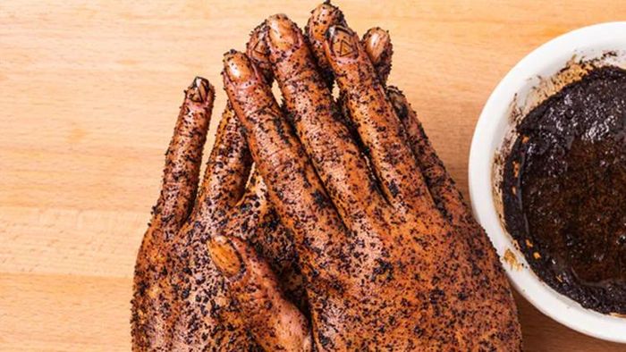 ট্যানিং দূর করতে কফির উপকারিতা।