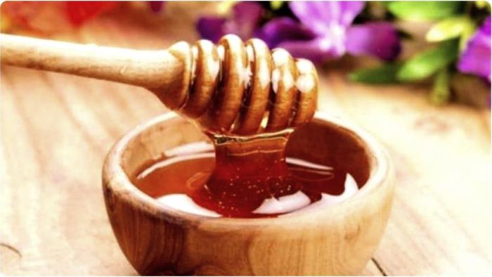 সুগার, কোলেস্টেরল কন্ট্রোল রাখতে পারে মধু!