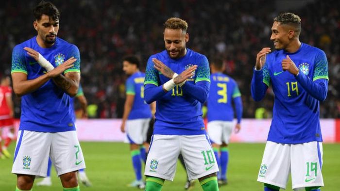 ফুটবল বিশ্বকাপে ব্রাজিল vs সার্বিয়া