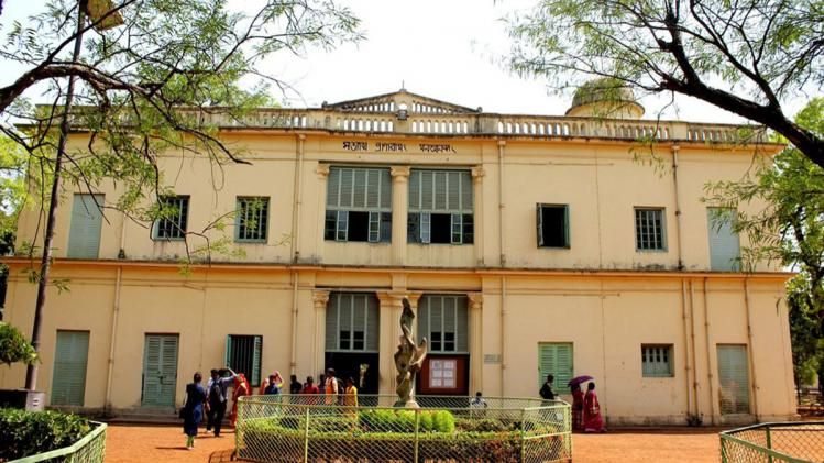 ১২ ঘণ্টা পর মুক্ত উপাচার্য বিদ্যুত্ চক্রবর্তী