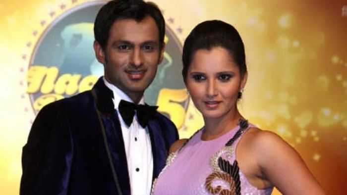 শোয়েবের প্রথম স্ত্রীও ছিলেন ভারতীয়