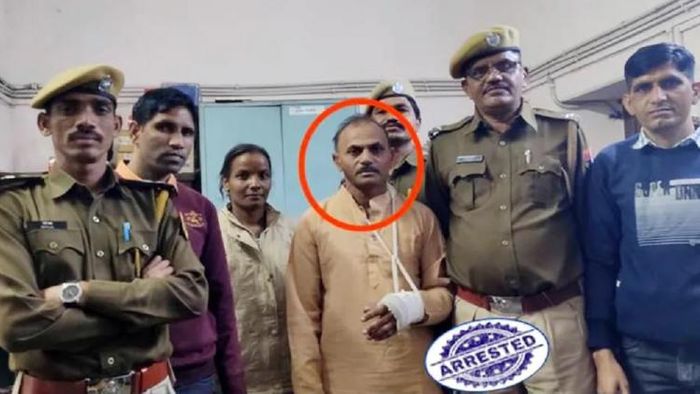 গ্রেফতার অভিযুক্ত