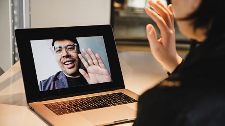 অনলাইন ডেটিং অ্যাপ থেকে সতর্ক থাকুন